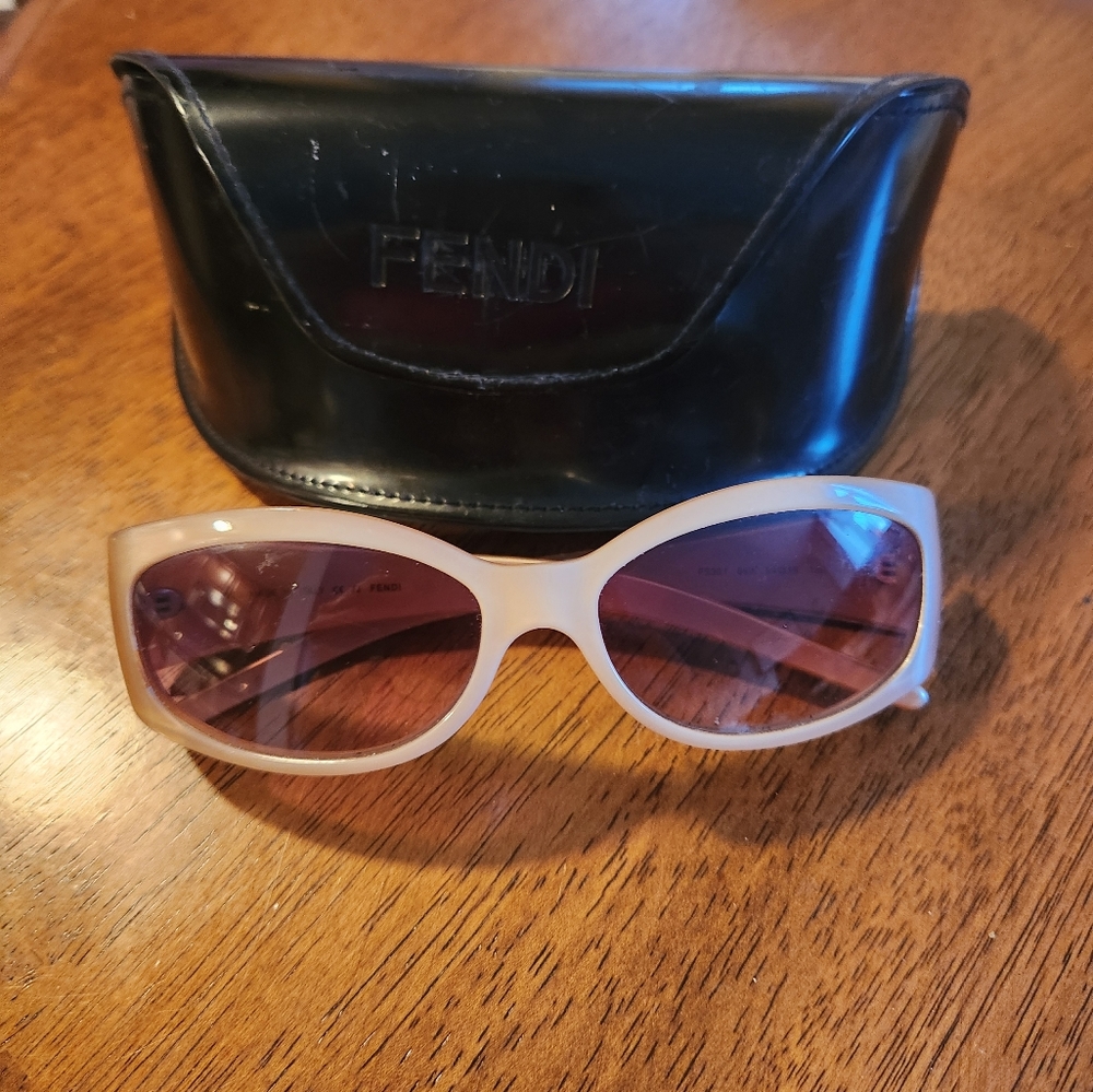 Fendi Sunglasses - Pink, Retro